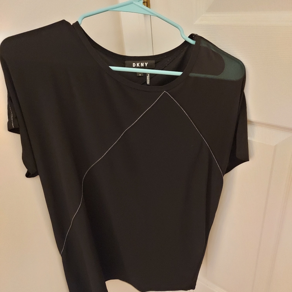 DKNY